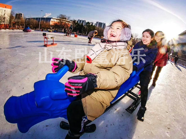 滑雪車