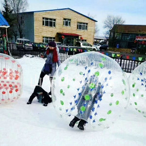 雪地碰碰球